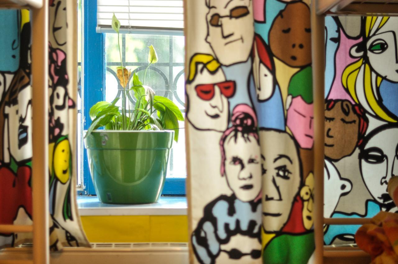 Funky Mamaliga Hostel Кишинёв Экстерьер фото