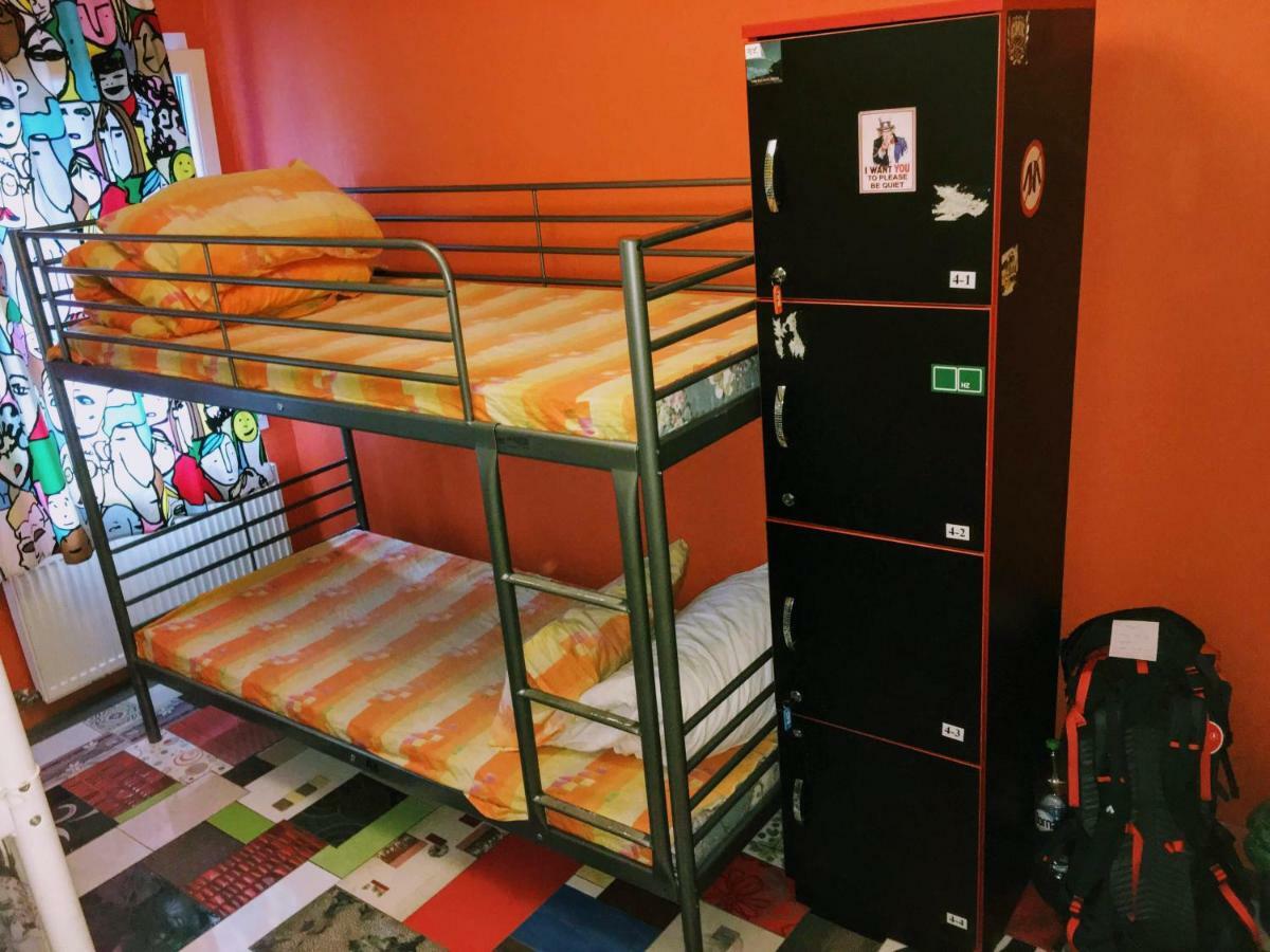 Funky Mamaliga Hostel Кишинёв Экстерьер фото